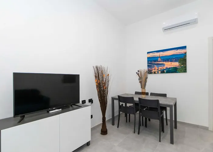 Guesthost - Mm Bernini Elegant & Modern Flat Appartamento
